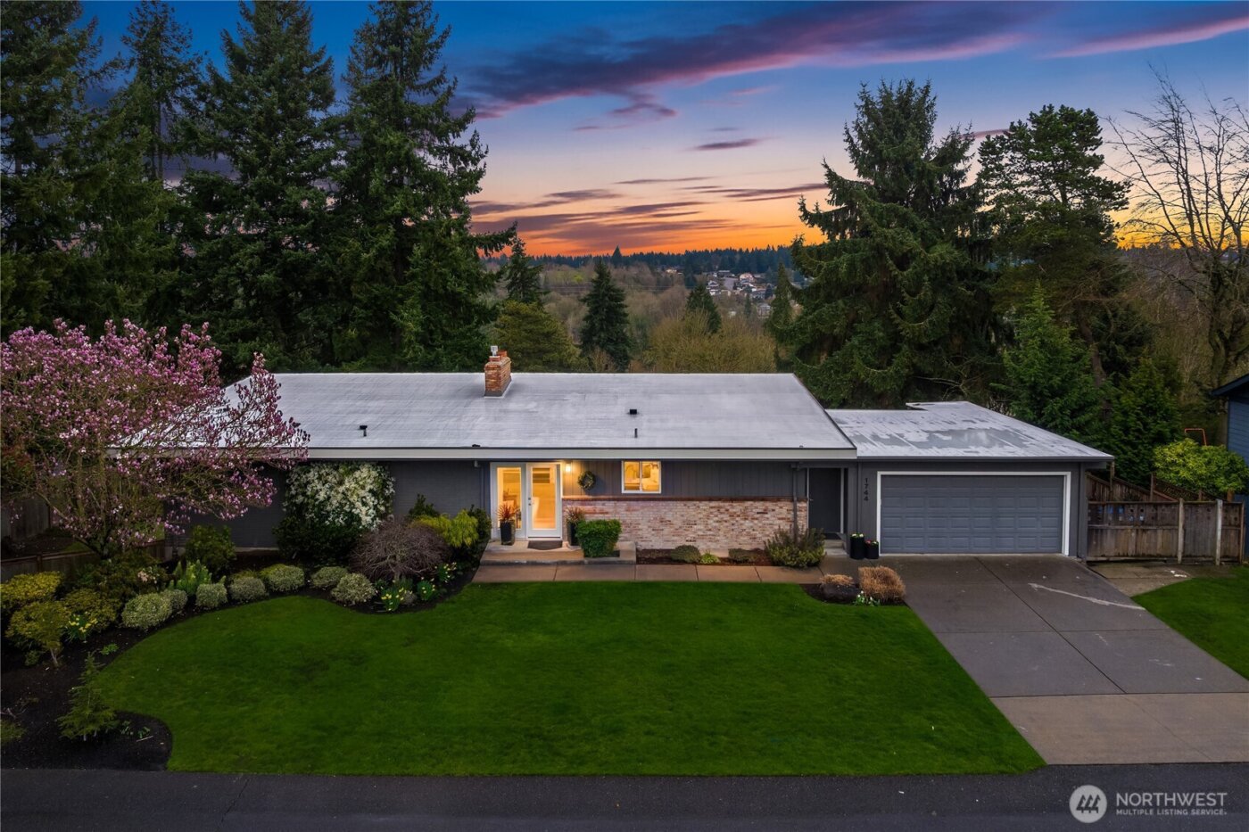 1744 127th Avenue SE, Bellevue, WA 98005