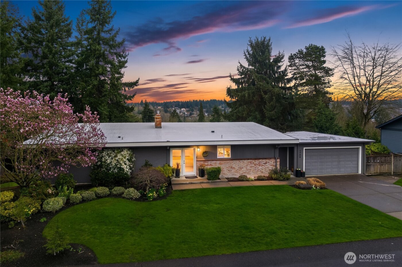 1744 127th Avenue SE, Bellevue, WA 98005