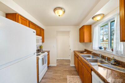 208 SE McClellan Street SE, Tenino, WA 98589 - Photo 8