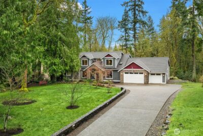 12025 210th Place SE, Issaquah, WA 98027