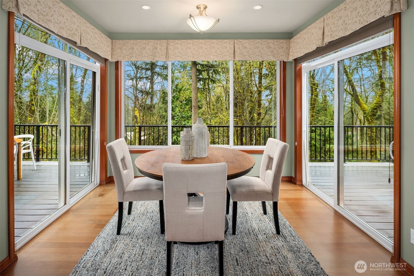 12025 210th Place SE, Issaquah, WA 98027