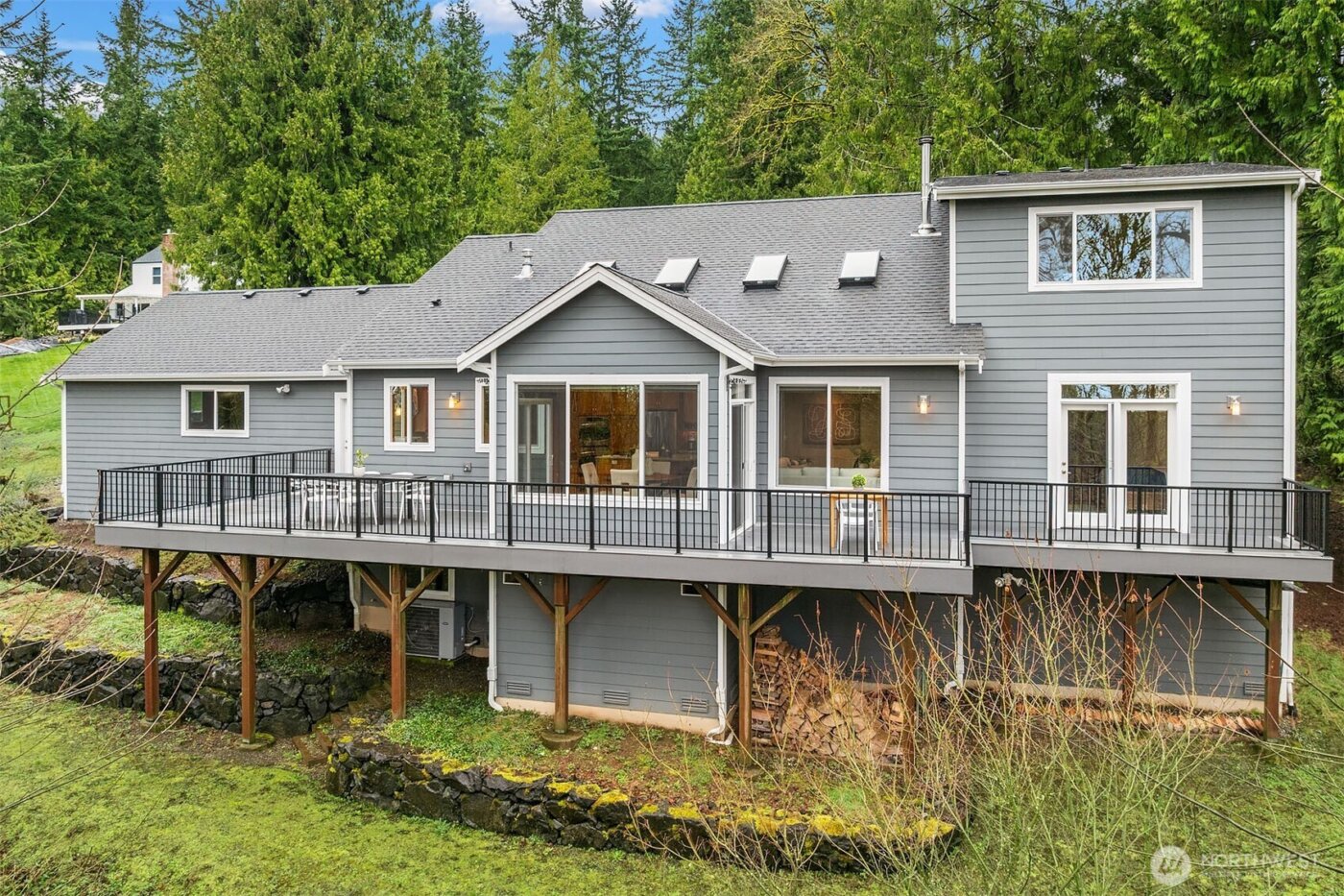 12025 210th Place SE, Issaquah, WA 98027