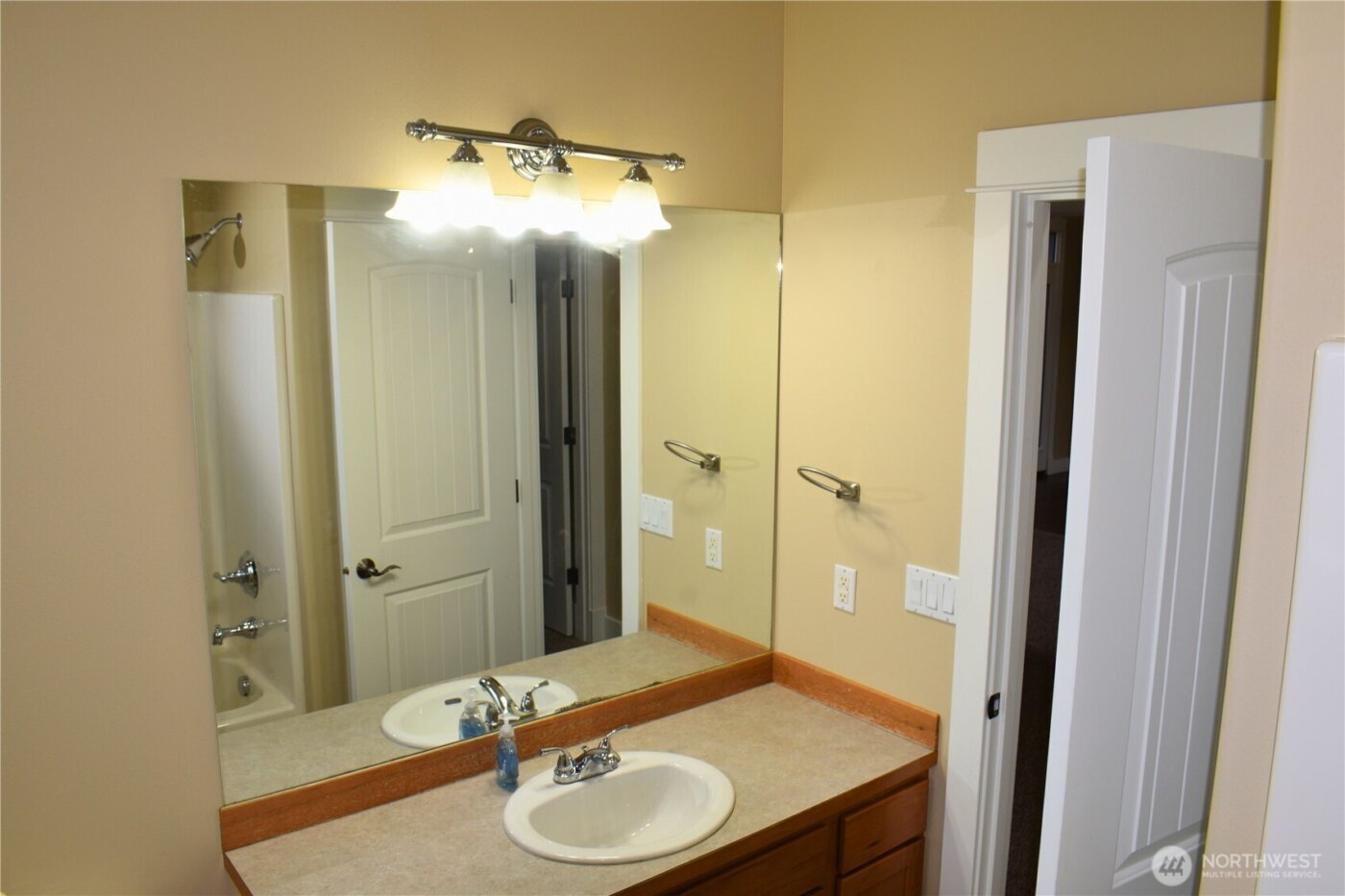 1363 Boulder Loop , East Wenatchee, WA 98802