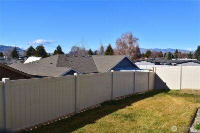 1363 Boulder Loop , East Wenatchee, WA 98802 - Photo 18