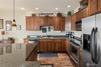 9205 Red Cliff Drive NW #B50, Quincy, WA 98828 - Photo 11