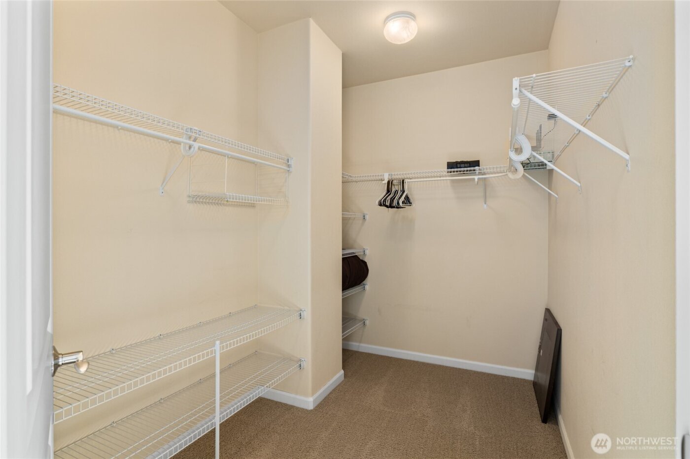 9205 Red Cliff Drive NW #B50, Quincy, WA 98828