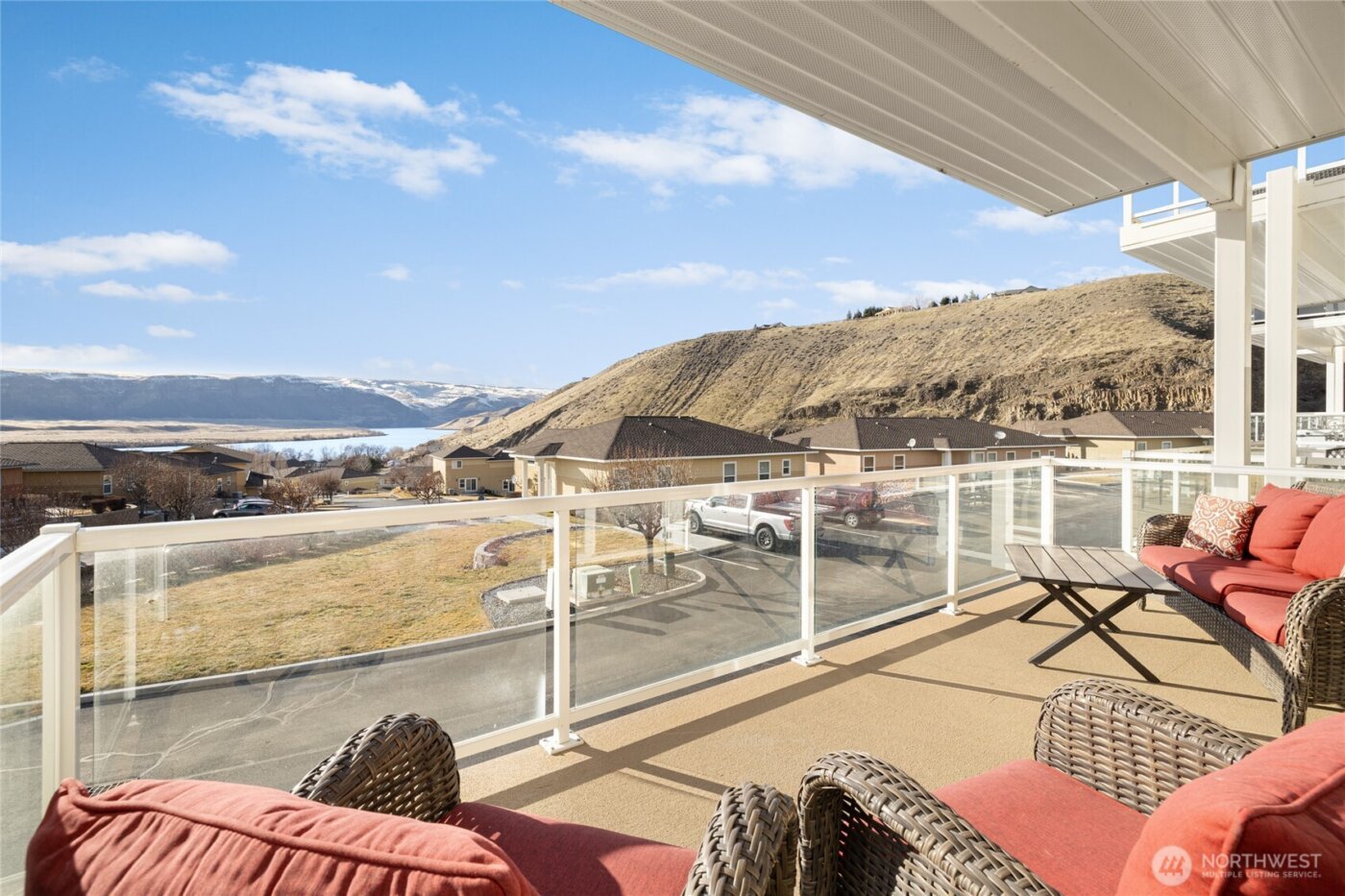 9205 Red Cliff Drive NW #B50, Quincy, WA 98828