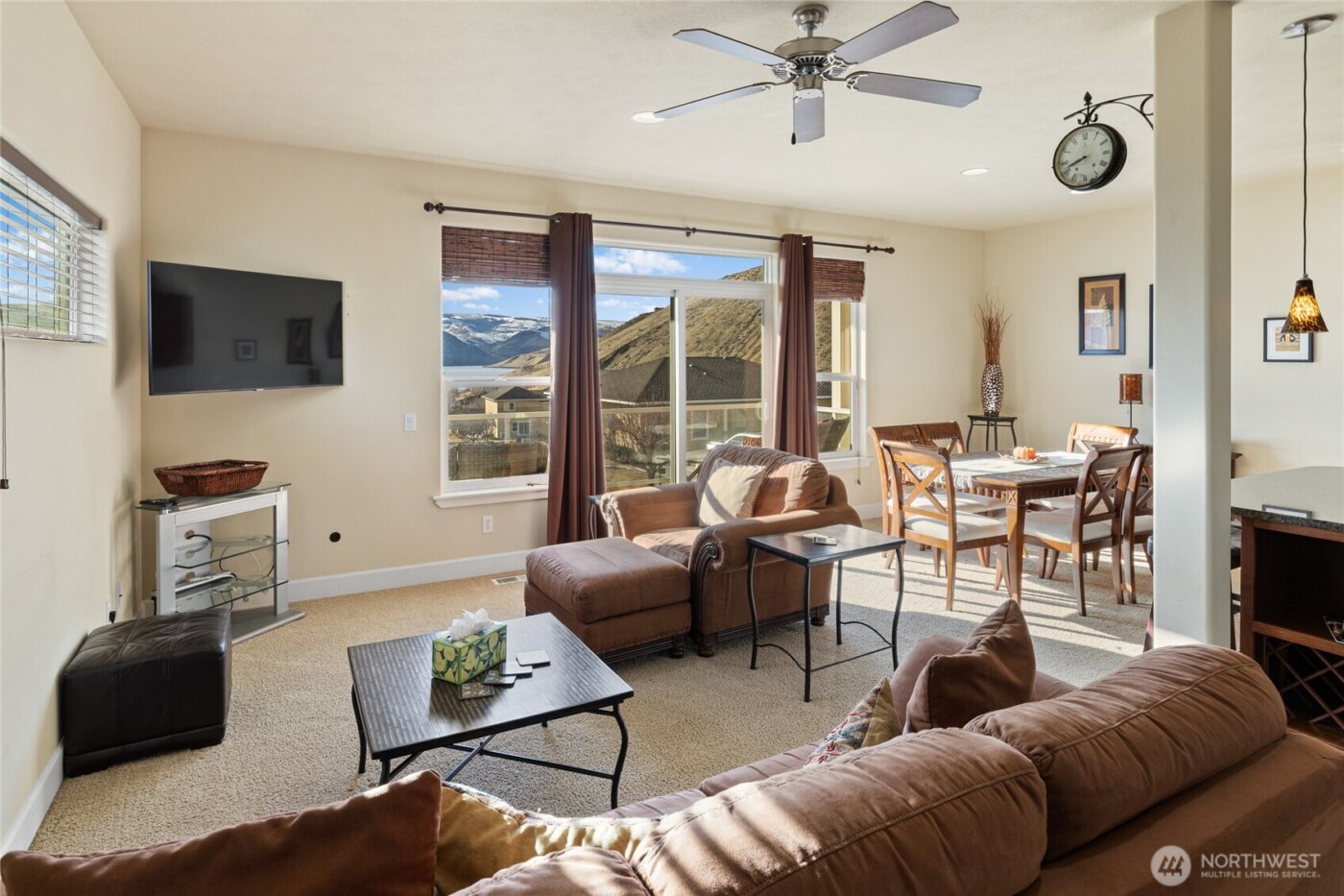 9205 Red Cliff Drive NW #B50, Quincy, WA 98828