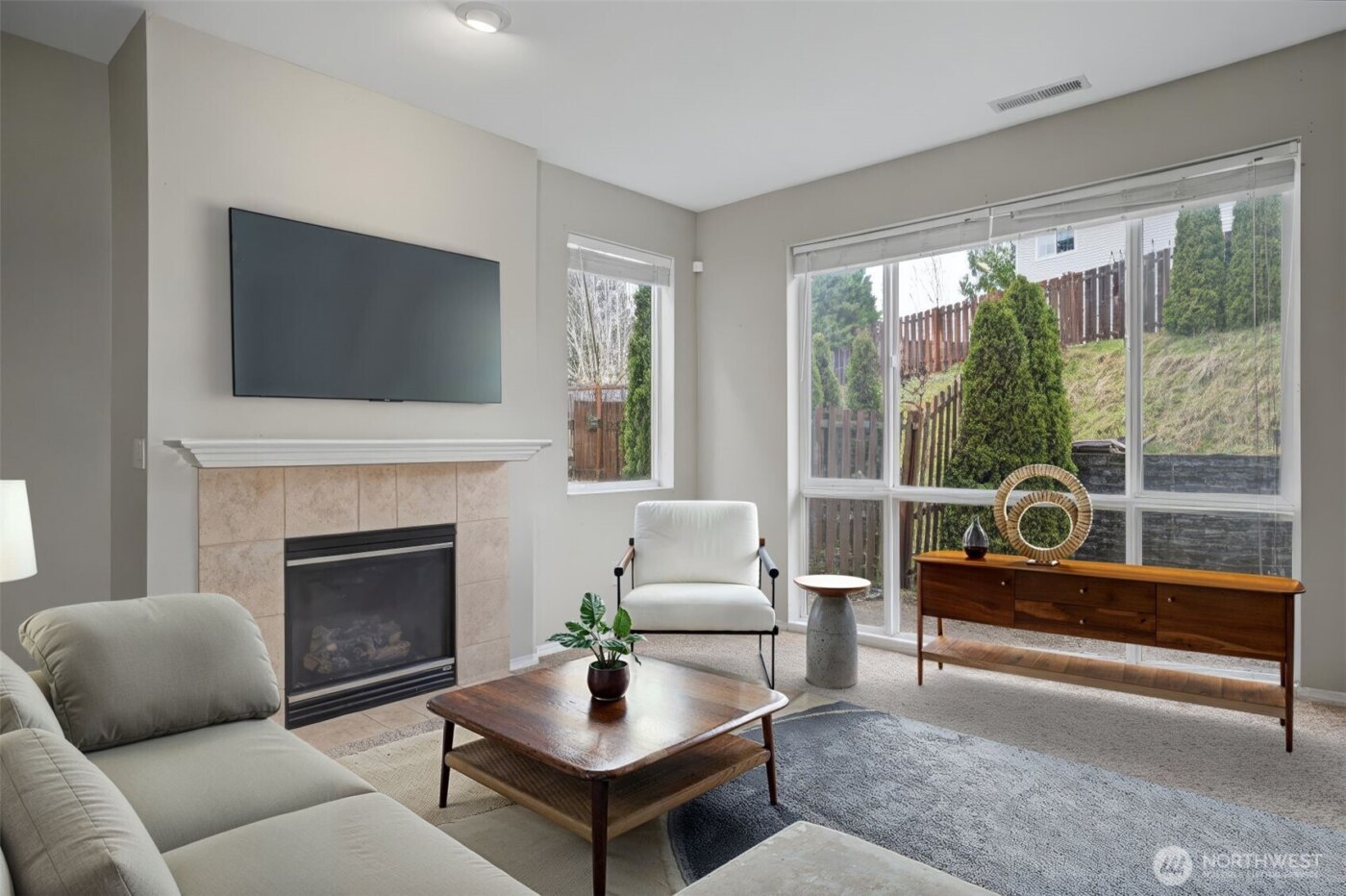 6528 Elizabeth Avenue SE, Auburn, WA 98092-8217