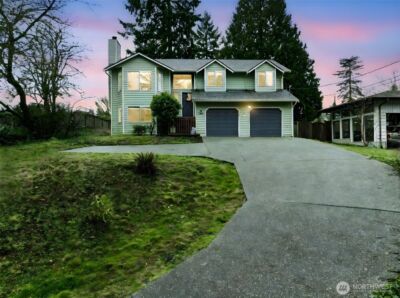 7910 E Glen Drive , Everett, WA 98203 - Photo 2