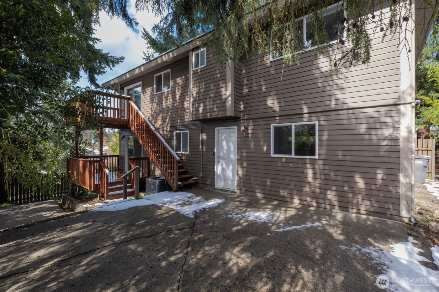 1123 SW 144 Street , Burien, WA 98166