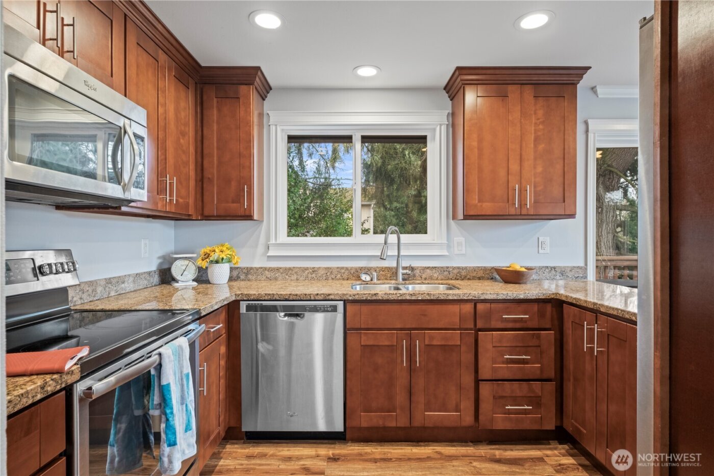 1123 SW 144 Street , Burien, WA 98166