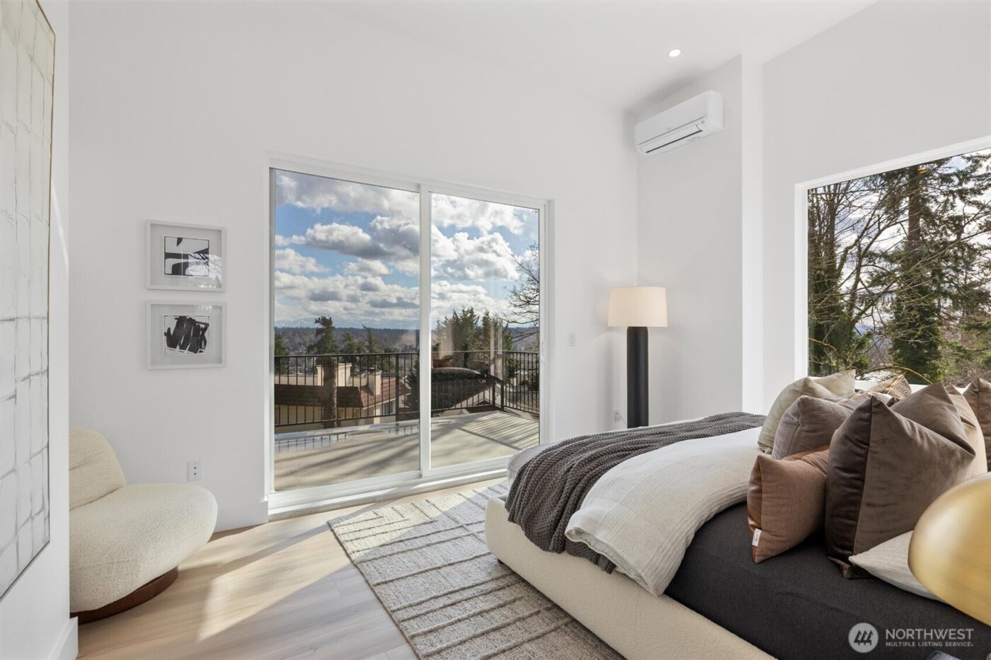 11905 89th Avenue NE, Kirkland, WA 98034