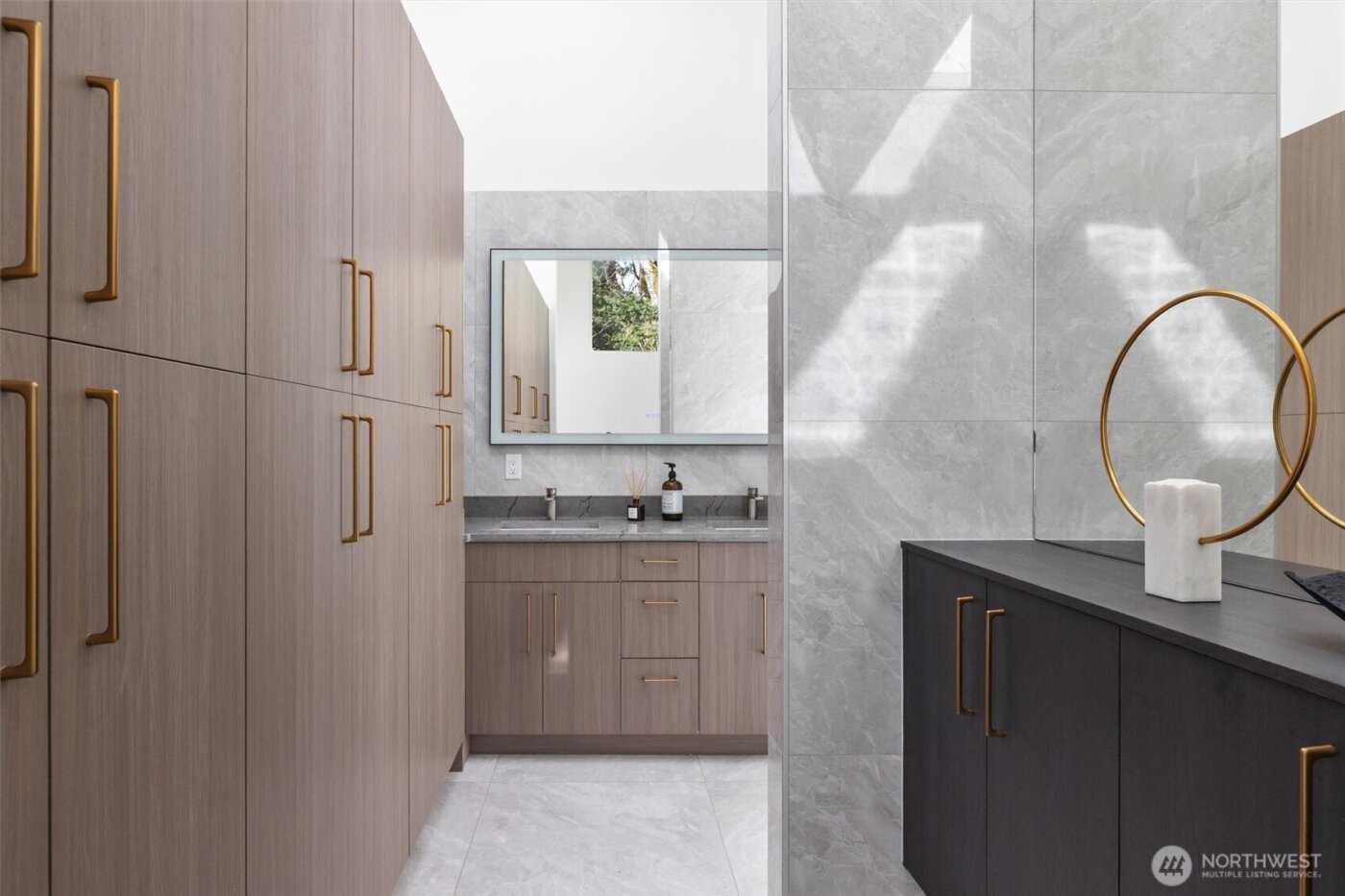 11905 89th Avenue NE, Kirkland, WA 98034