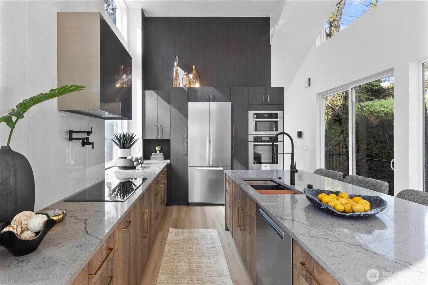 11905 89th Avenue NE, Kirkland, WA 98034