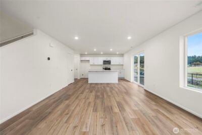 685 Salzer Creek Drive , Centralia, WA 98531 - Photo 6