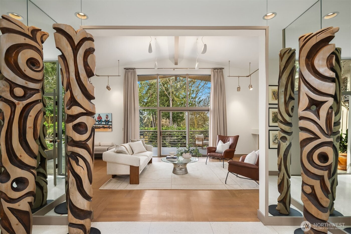 7640 NE 32nd Street , Medina, WA 98039