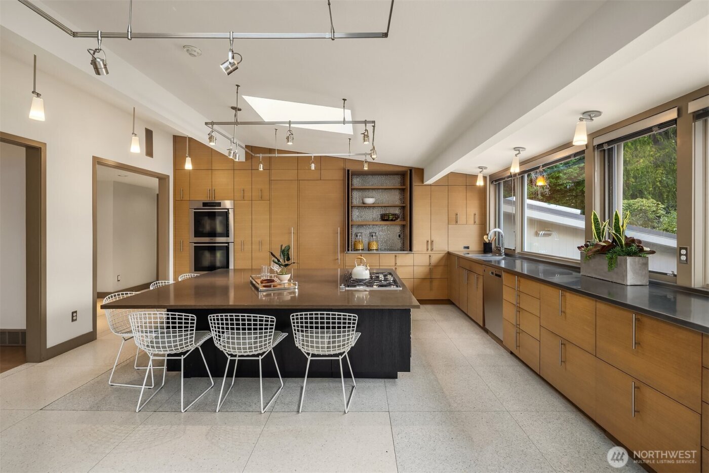 7640 NE 32nd Street , Medina, WA 98039