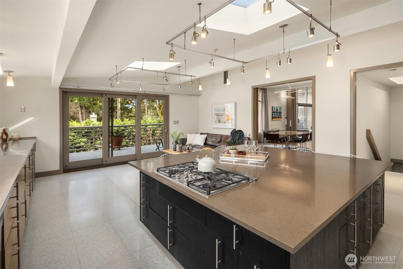 7640 NE 32nd Street , Medina, WA 98039