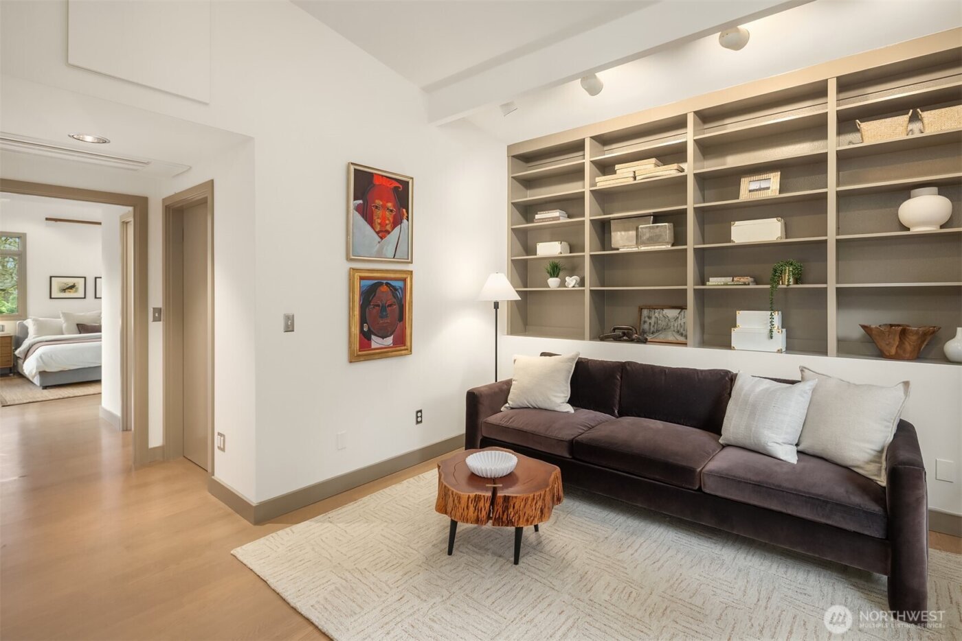 7640 NE 32nd Street , Medina, WA 98039