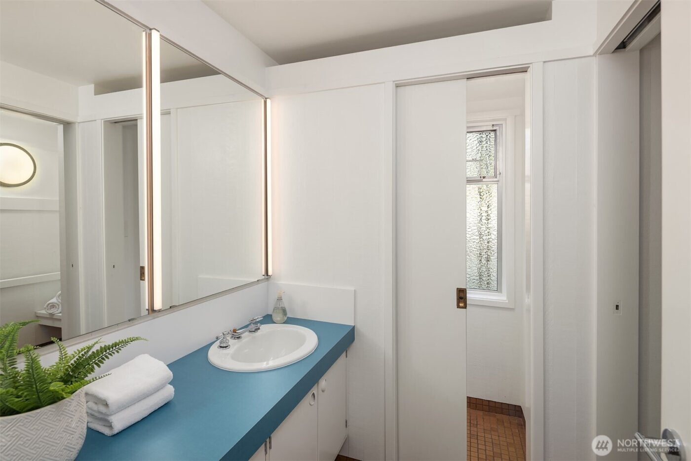 7640 NE 32nd Street , Medina, WA 98039