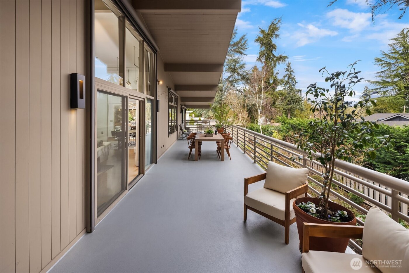 7640 NE 32nd Street , Medina, WA 98039