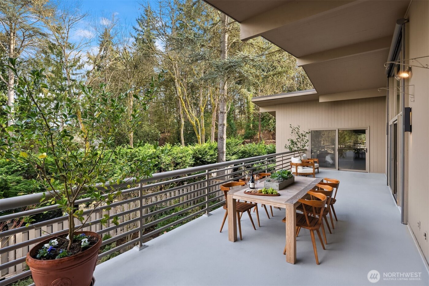 7640 NE 32nd Street , Medina, WA 98039