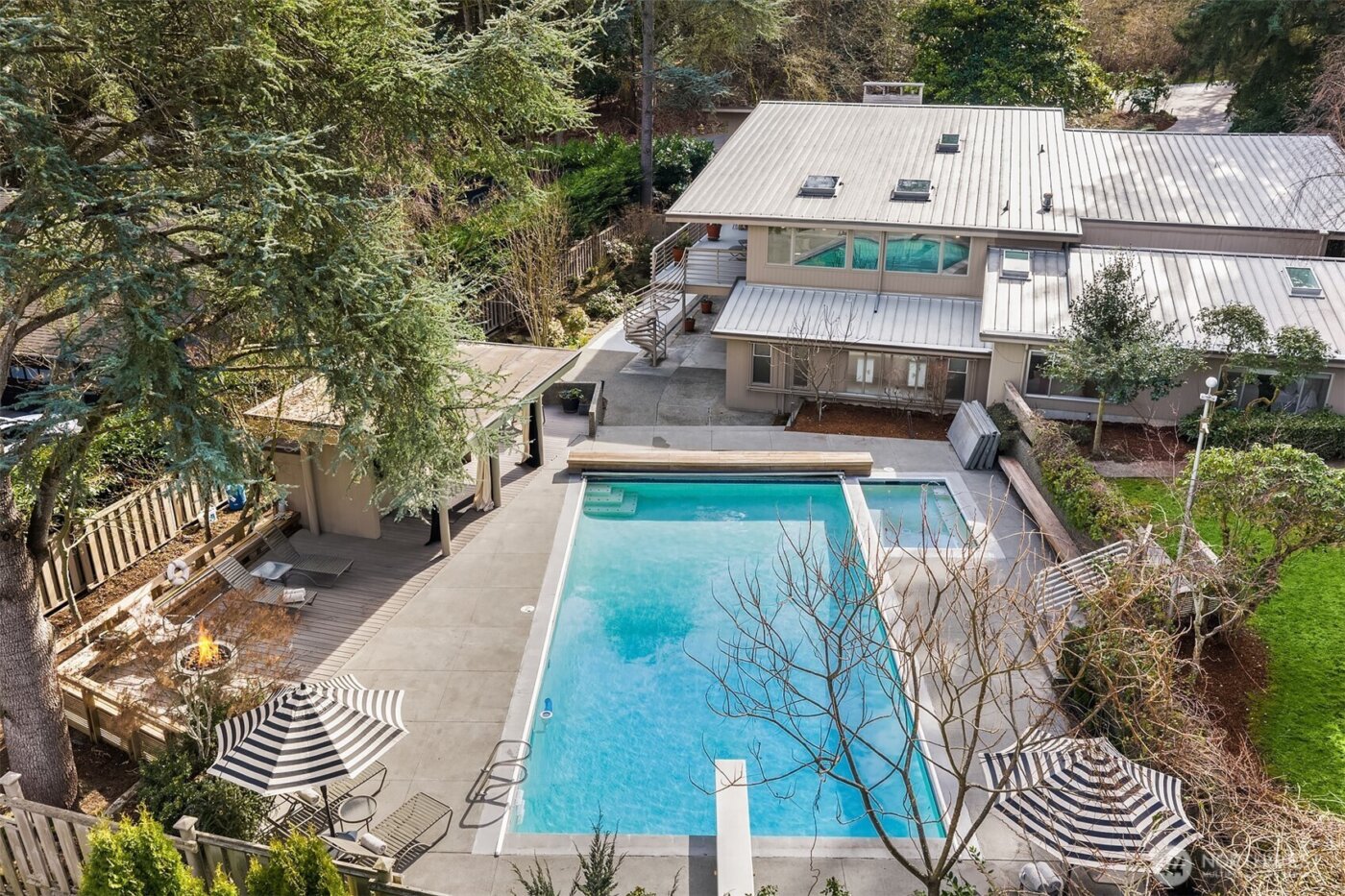 7640 NE 32nd Street , Medina, WA 98039