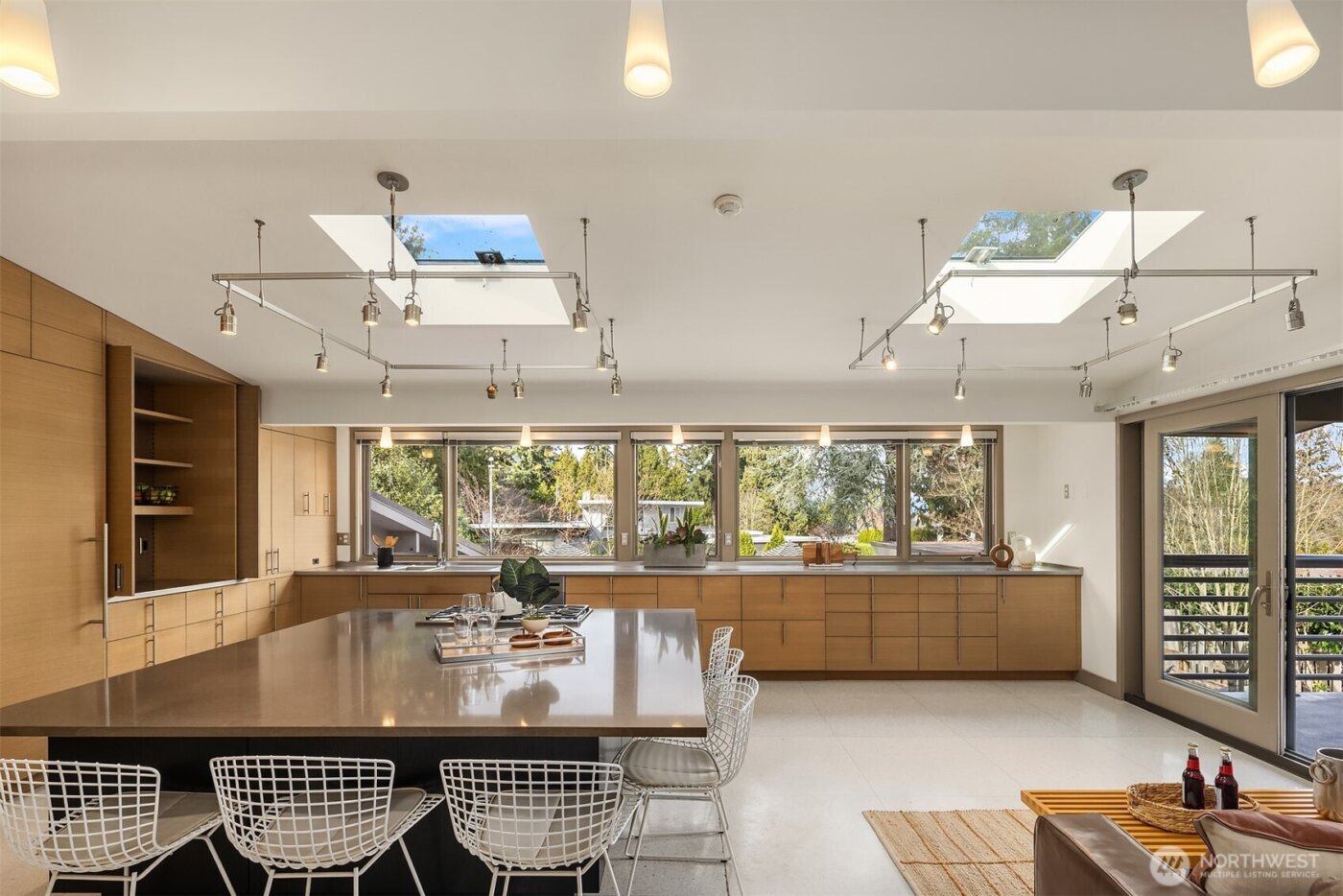 7640 NE 32nd Street , Medina, WA 98039