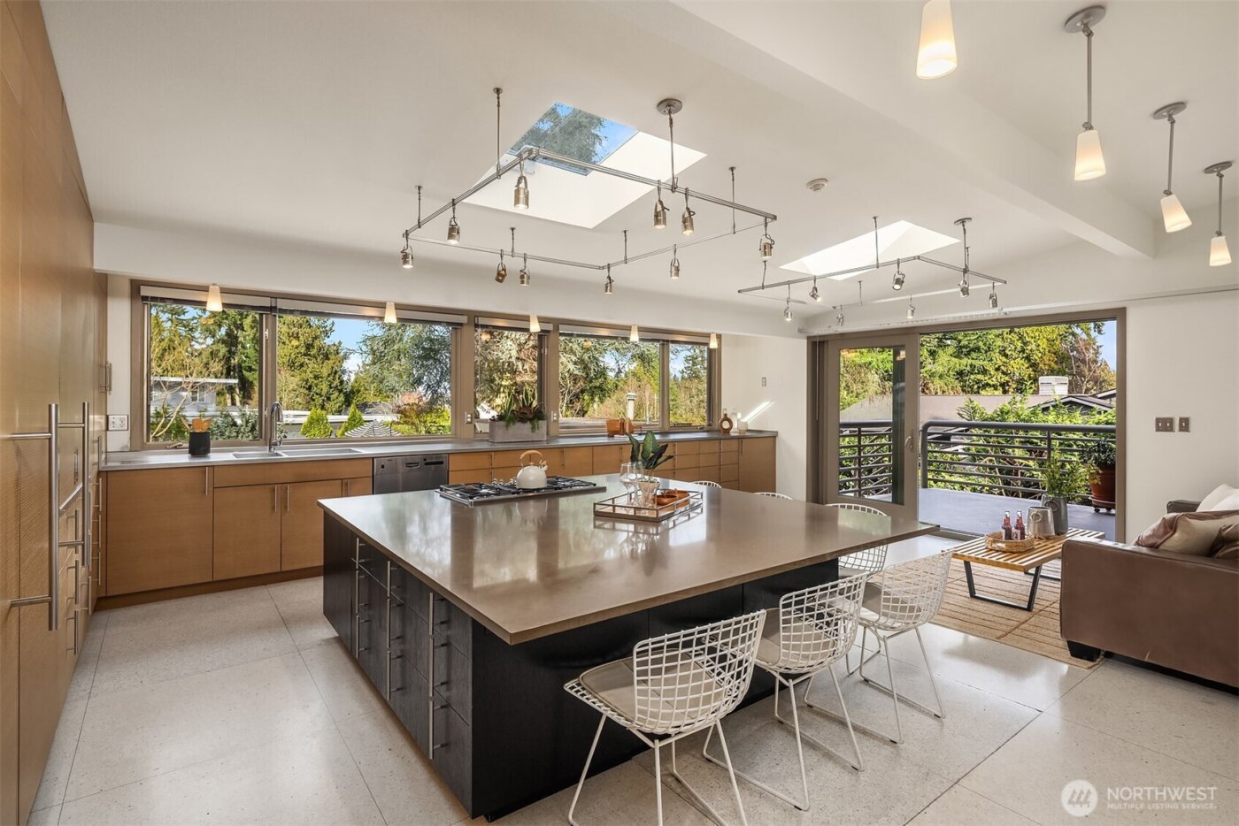 7640 NE 32nd Street , Medina, WA 98039