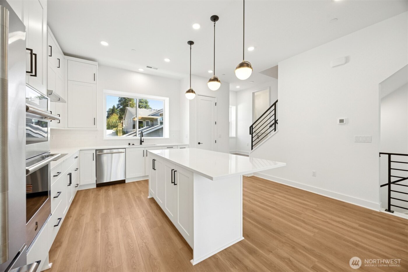 18814 99th Court NE #B, Bothell, WA 98011