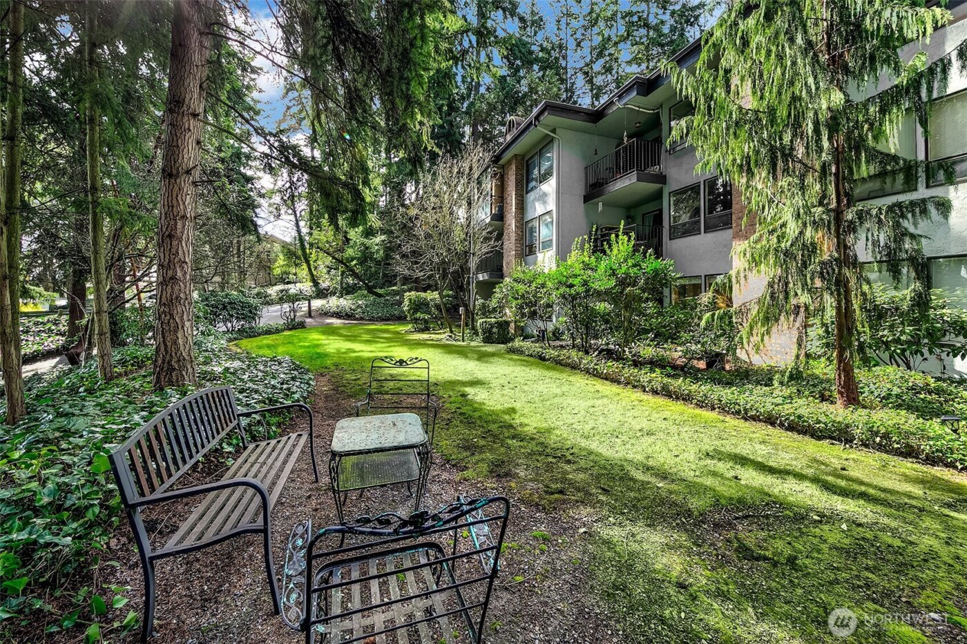 8515 242nd Street SW #103, Edmonds, WA 98026