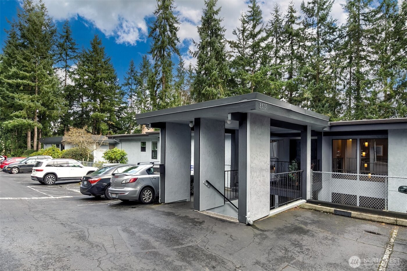 8515 242nd Street SW #103, Edmonds, WA 98026