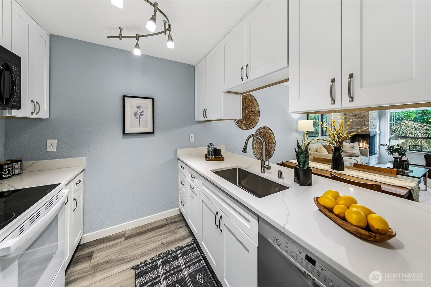 8515 242nd Street SW #103, Edmonds, WA 98026