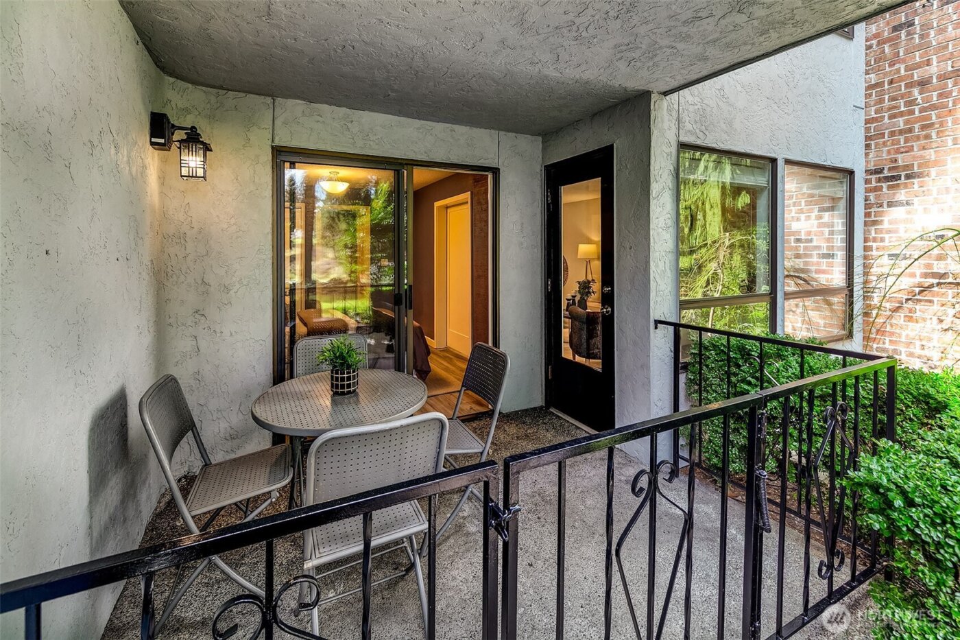 8515 242nd Street SW #103, Edmonds, WA 98026