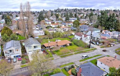 4422 S Myrtle Street , Seattle, WA 98118 - Photo 2