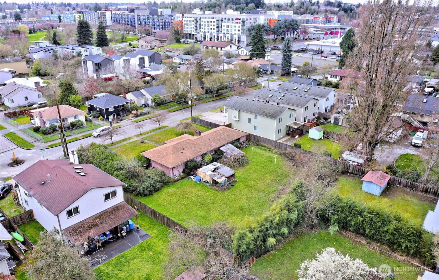 4422 S Myrtle Street , Seattle, WA 98118