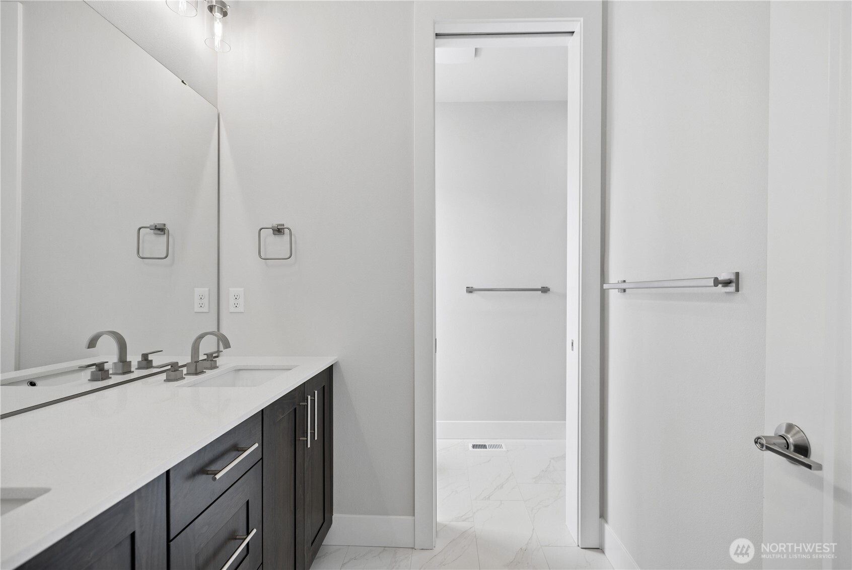 18809 99th Place NE #B, Bothell, WA 98011