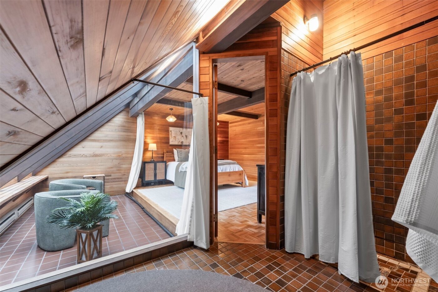 9910 40th Avenue Ct , Gig Harbor, WA 98332