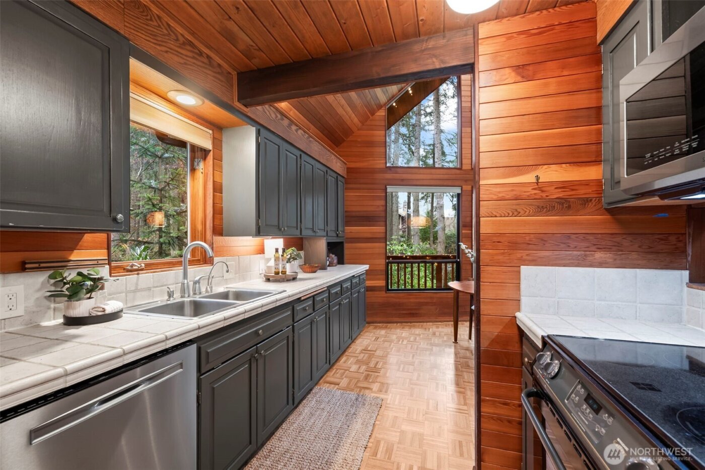 9910 40th Avenue Ct , Gig Harbor, WA 98332