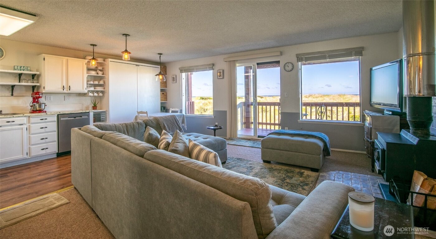 1317 Ocean Shores Blvd SW #2, Ocean Shores, WA 98569