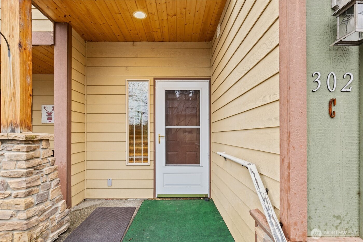 302 River Trail Drive S #C, South Cle Elum, WA 98943