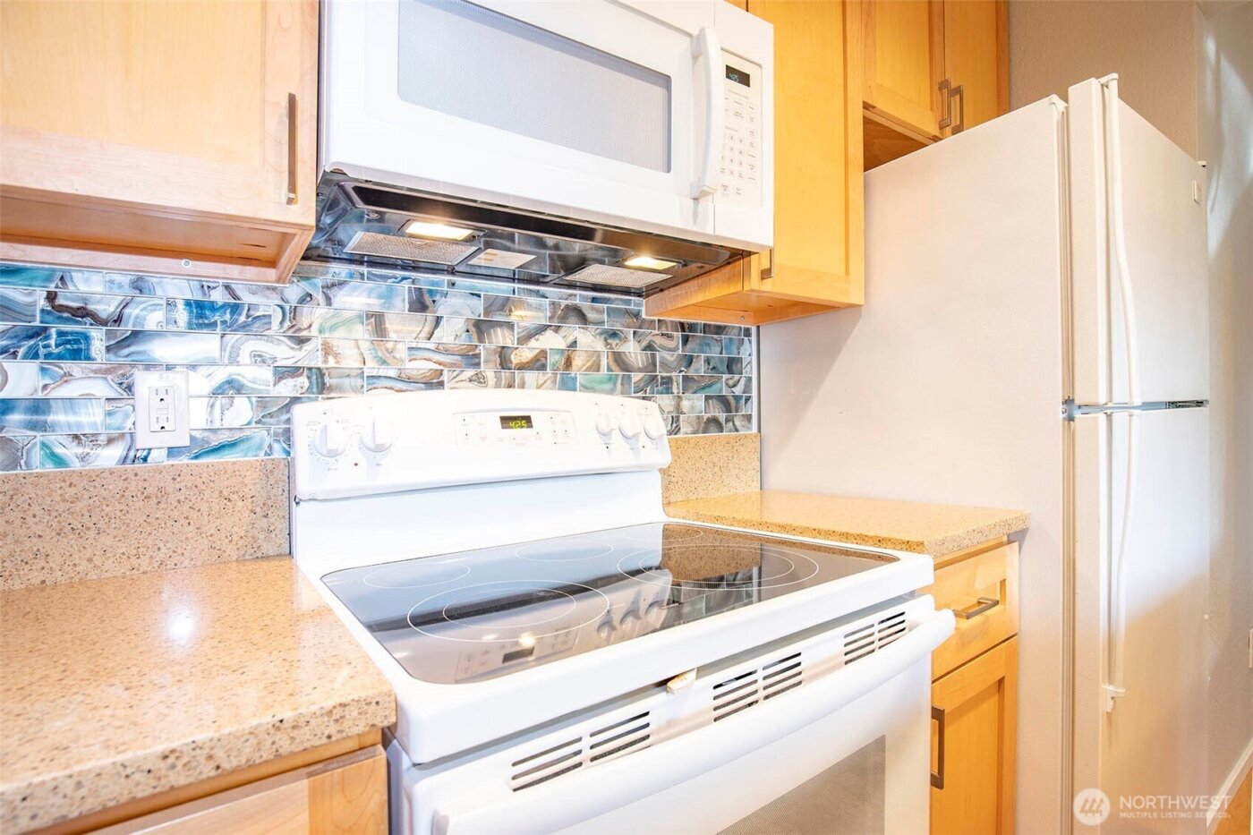 3041 127th Place SE #G12, Bellevue, WA 98005