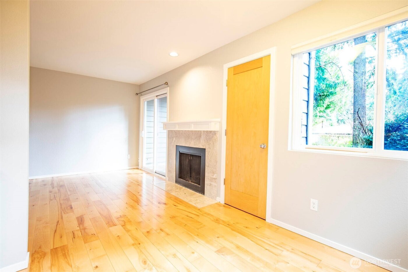 3041 127th Place SE #G12, Bellevue, WA 98005