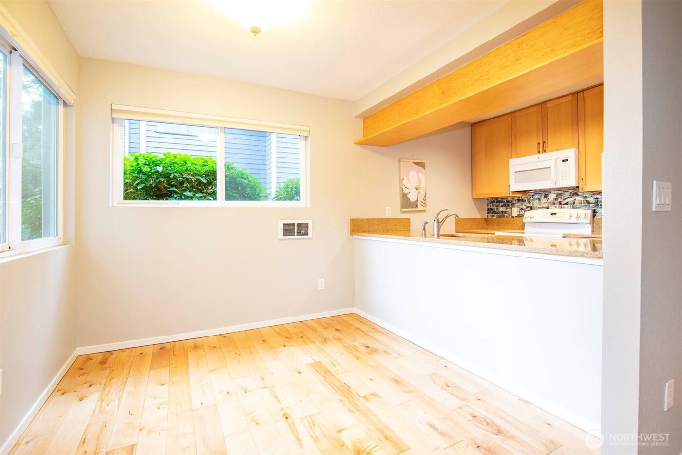 3041 127th Place SE #G12, Bellevue, WA 98005