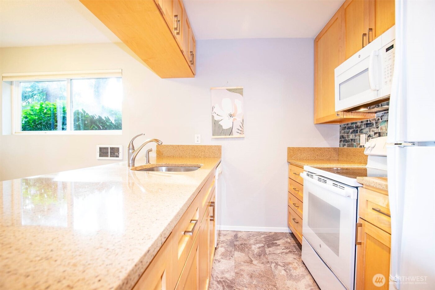 3041 127th Place SE #G12, Bellevue, WA 98005