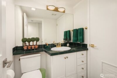 4721 45th Avenue NE, Seattle, WA 98105 - Photo 33