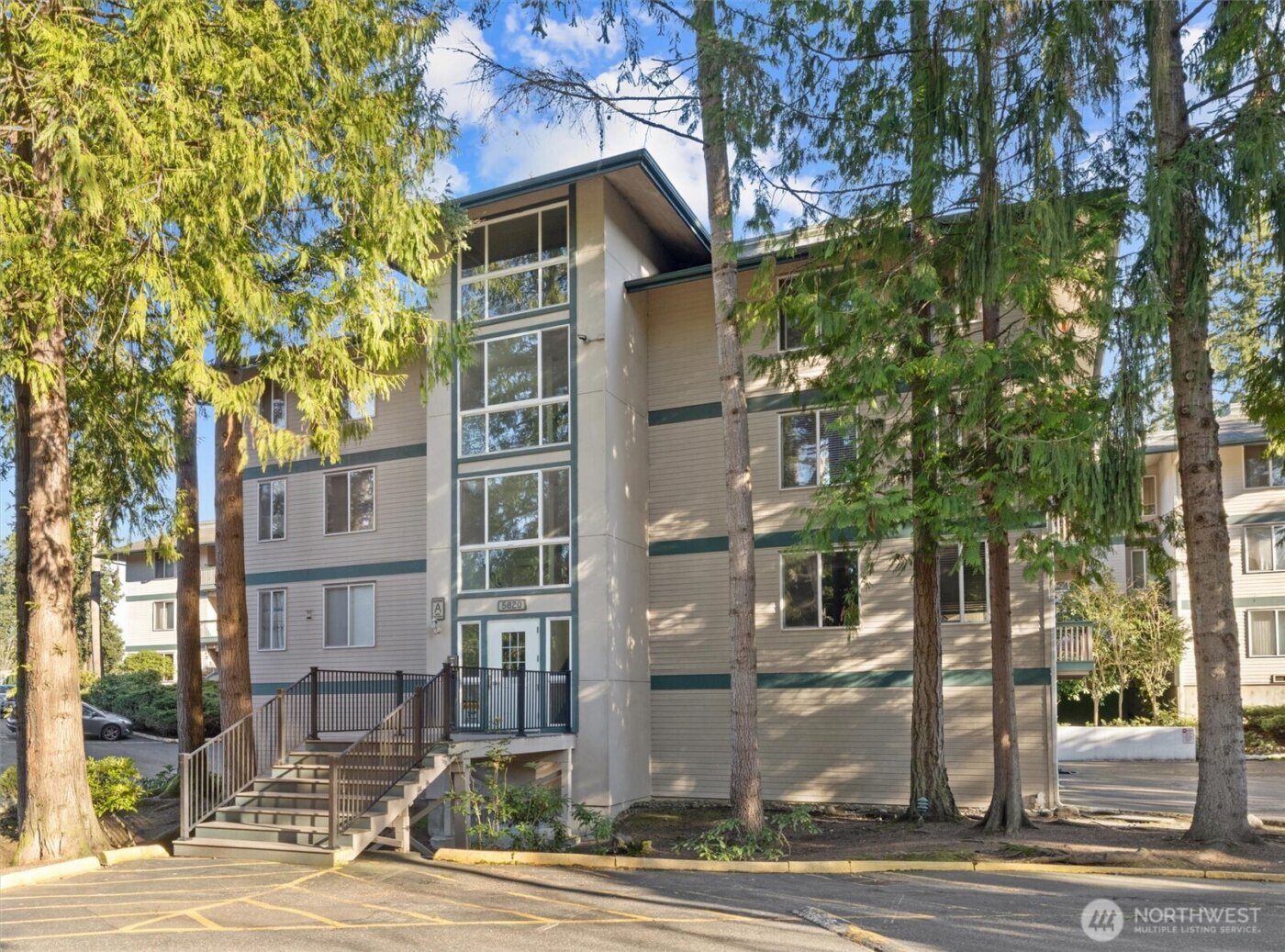 5620 200th Street SW #A211, Lynnwood, WA 98036