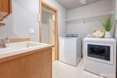 4660 244th Place SE, Sammamish, WA 98029 - Photo 14