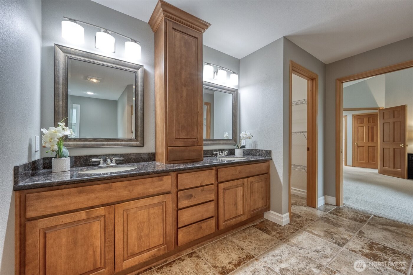 4660 244th Place SE, Sammamish, WA 98029